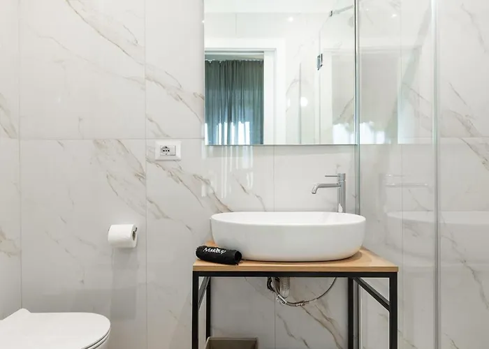 Πανσιόν Carducci Collection